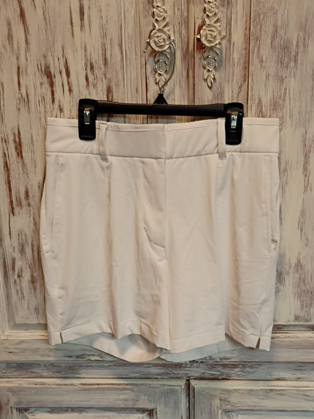 Nike Women's White Golf Shorts